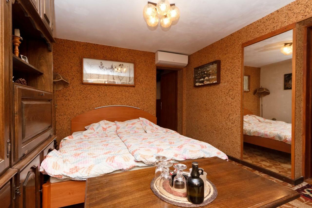 Apartmani Rasan Malinska Exteriör bild