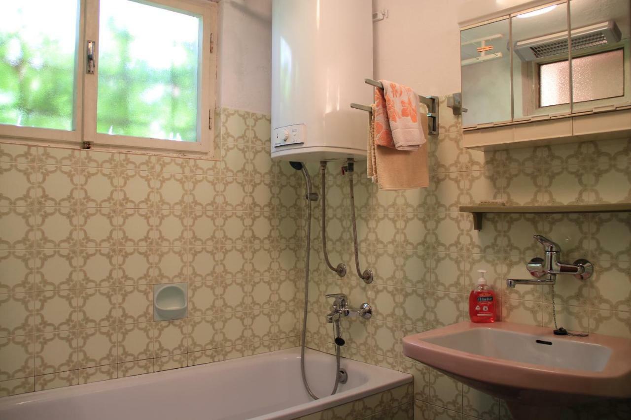 Apartmani Rasan Malinska Exteriör bild